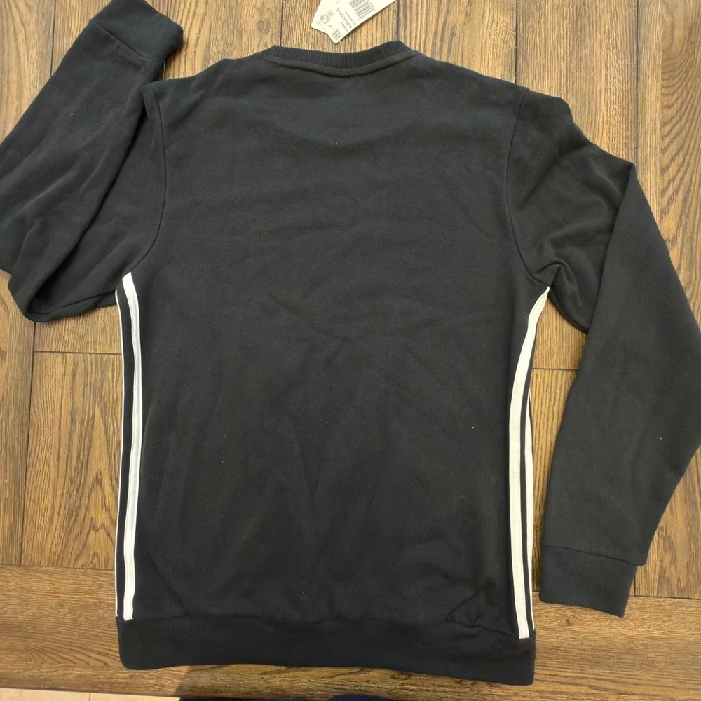 Adidas Mens Essentials 3-Stripes Fleece Crewneck Sweatshirt Black GT9437 Medium